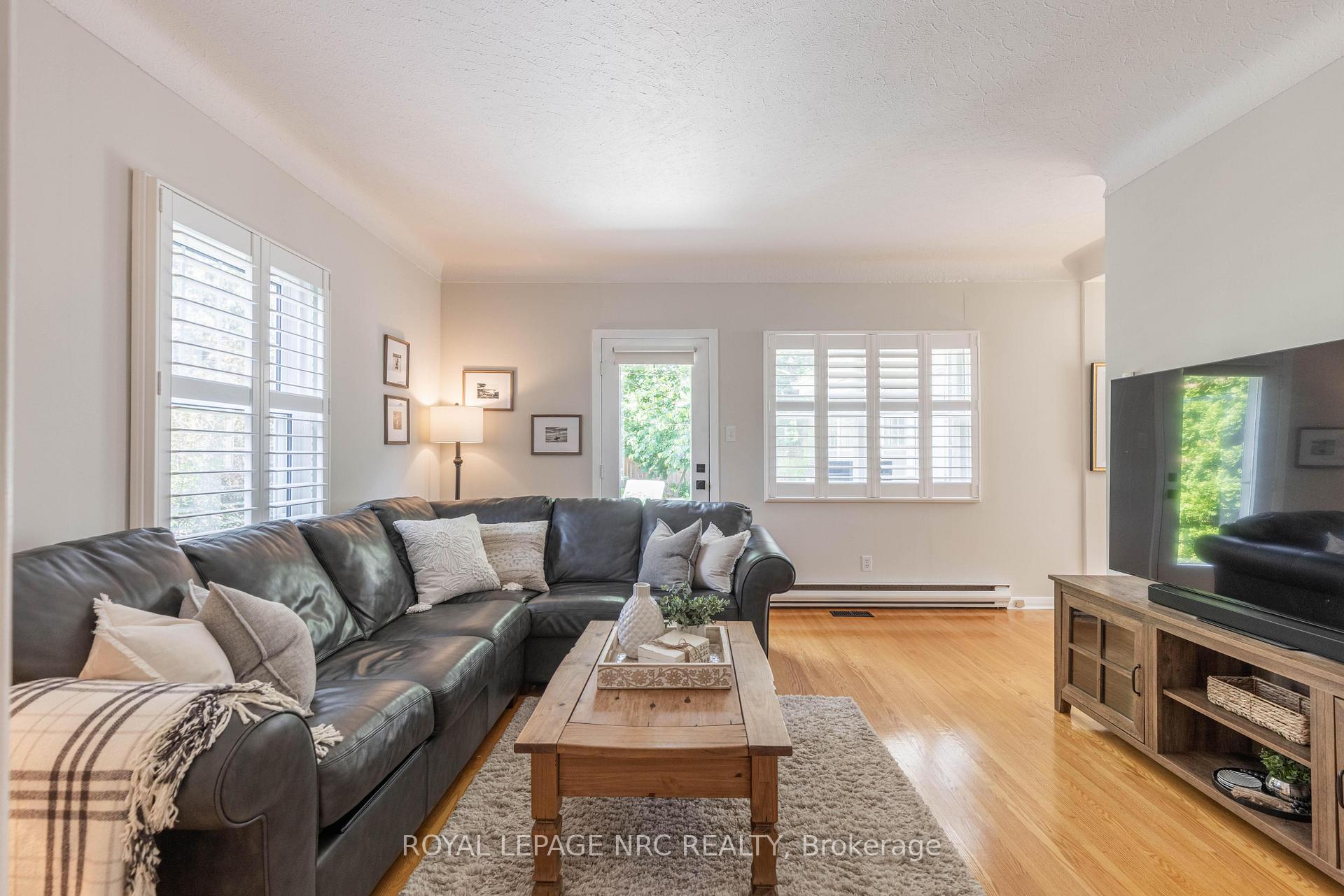 Photo 23 of 51 Hillcrest Avenue, St. Catharines, Old Glenridge — HOMEH