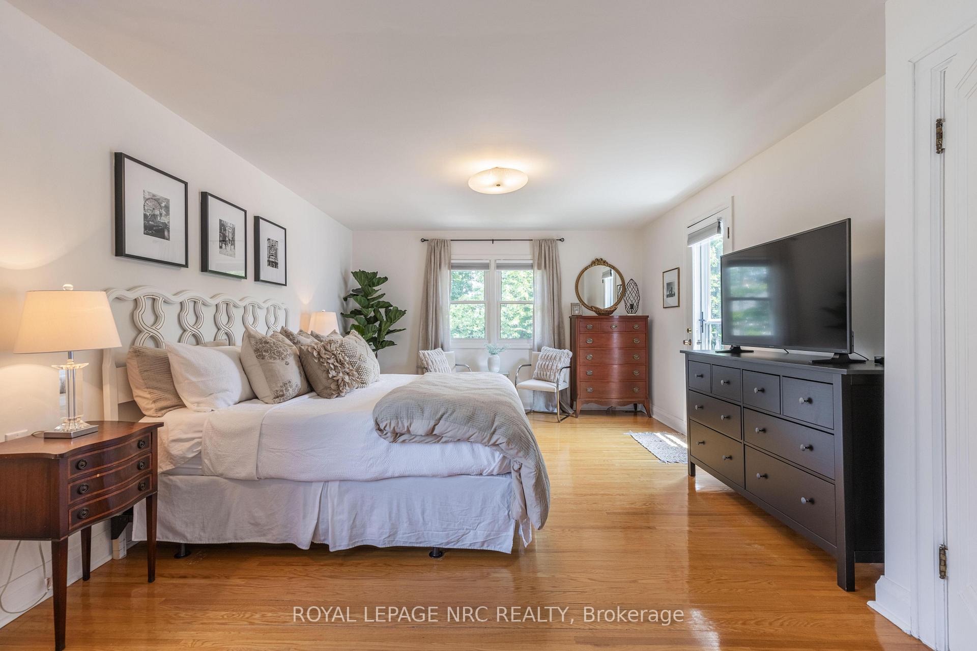 Photo 29 of 51 Hillcrest Avenue, St. Catharines, Old Glenridge — HOMEH