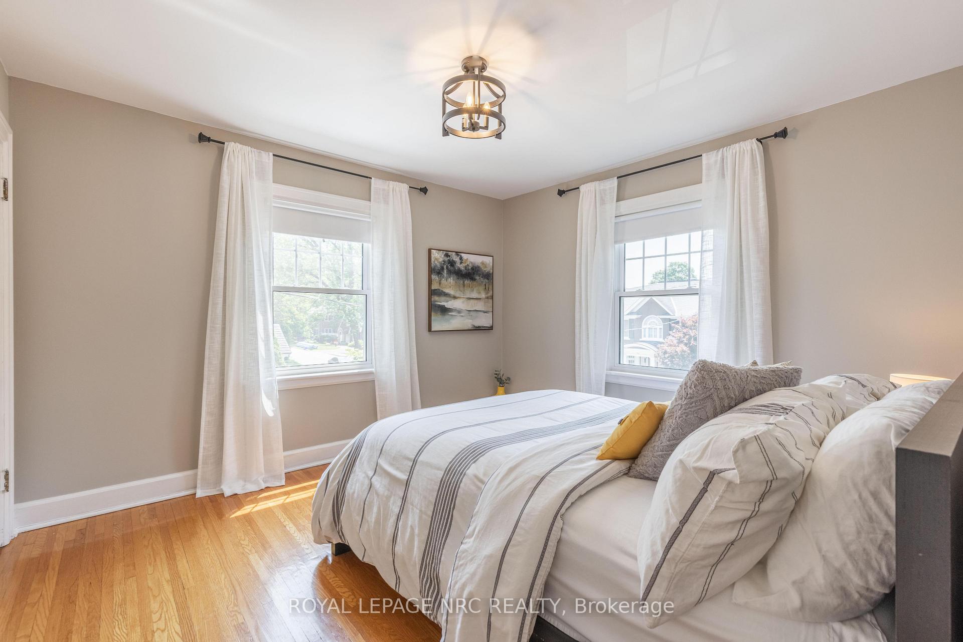 Photo 36 of 51 Hillcrest Avenue, St. Catharines, Old Glenridge — HOMEH