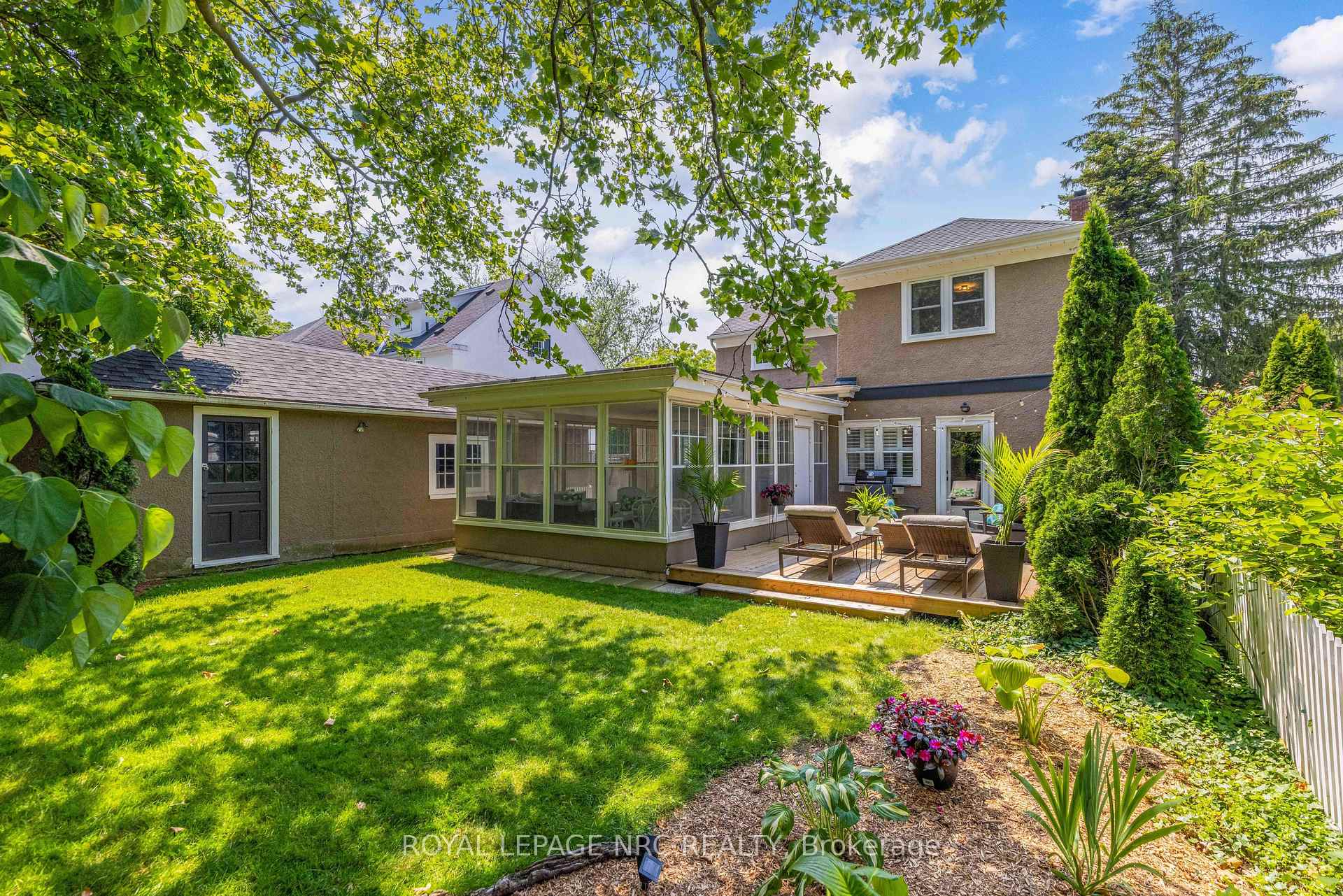 Photo 40 of 51 Hillcrest Avenue, St. Catharines, Old Glenridge — HOMEH