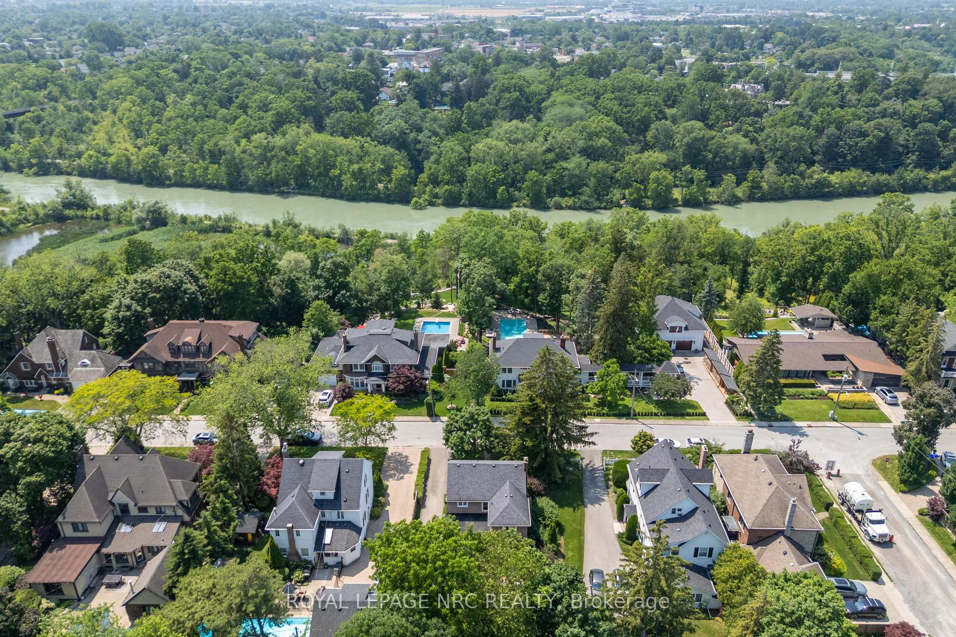 Photo 46 of 51 Hillcrest Avenue, St. Catharines, Old Glenridge — HOMEH