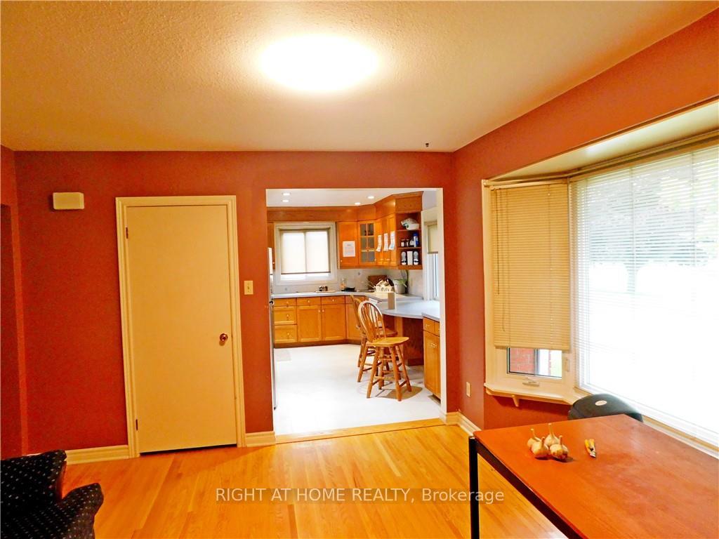Photo 8 of 228,234 Read Road, St. Catharines, Port Weller — HOMEH