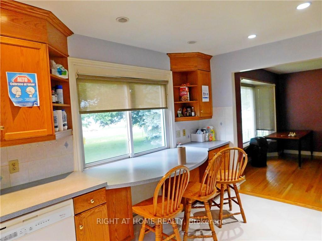 Photo 13 of 228,234 Read Road, St. Catharines, Port Weller — HOMEH