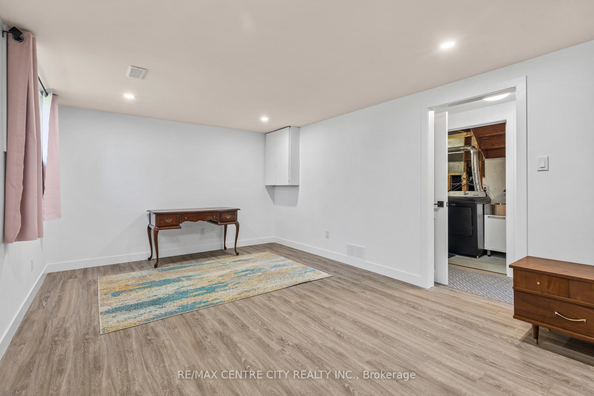 Photo 19 of 3 Ashton Place, St. Thomas — HOMEH