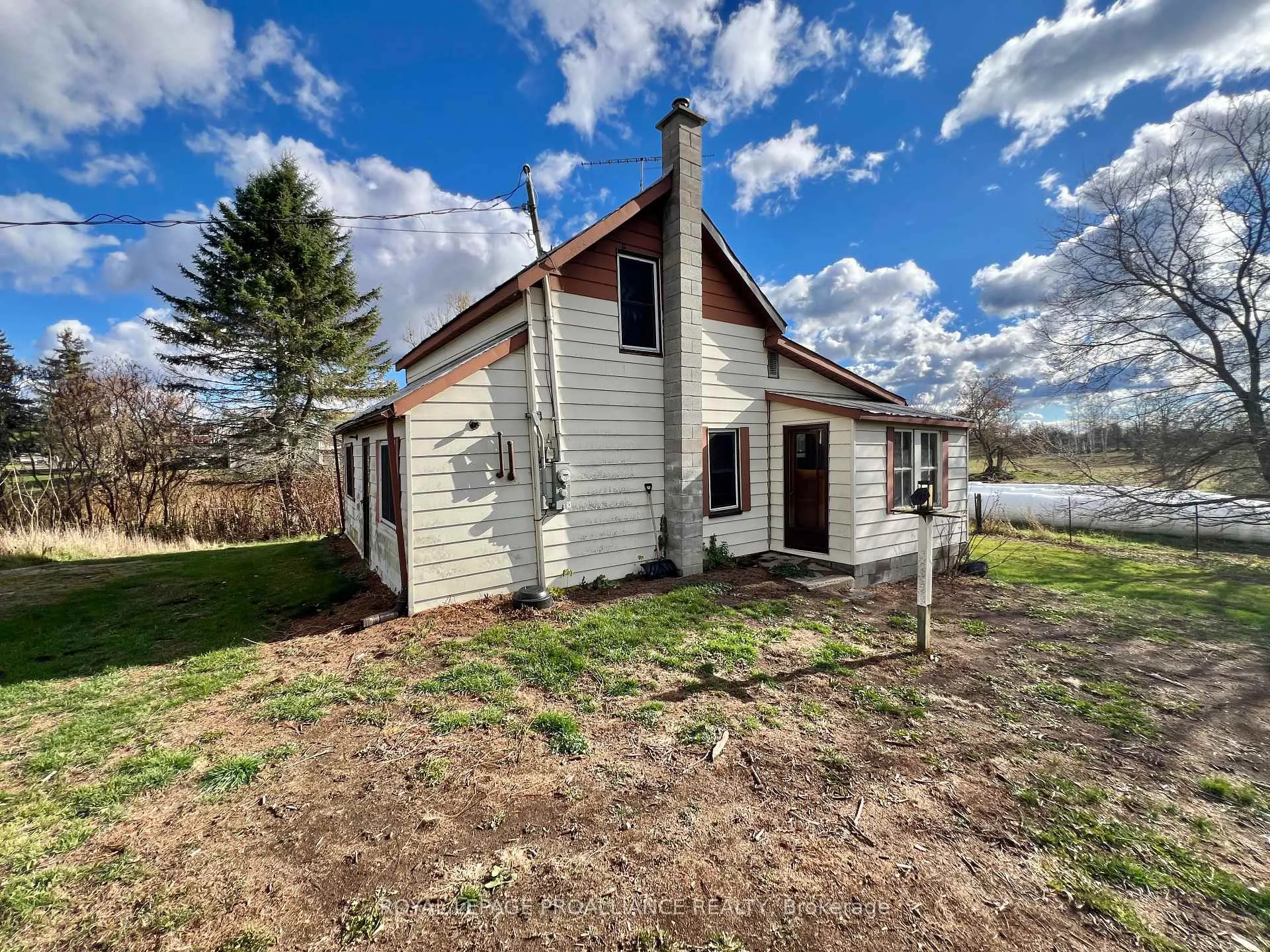 Photo 1 of 1614 Sulphide Road, Tweed, Hungerford (Twp) — HOMEH