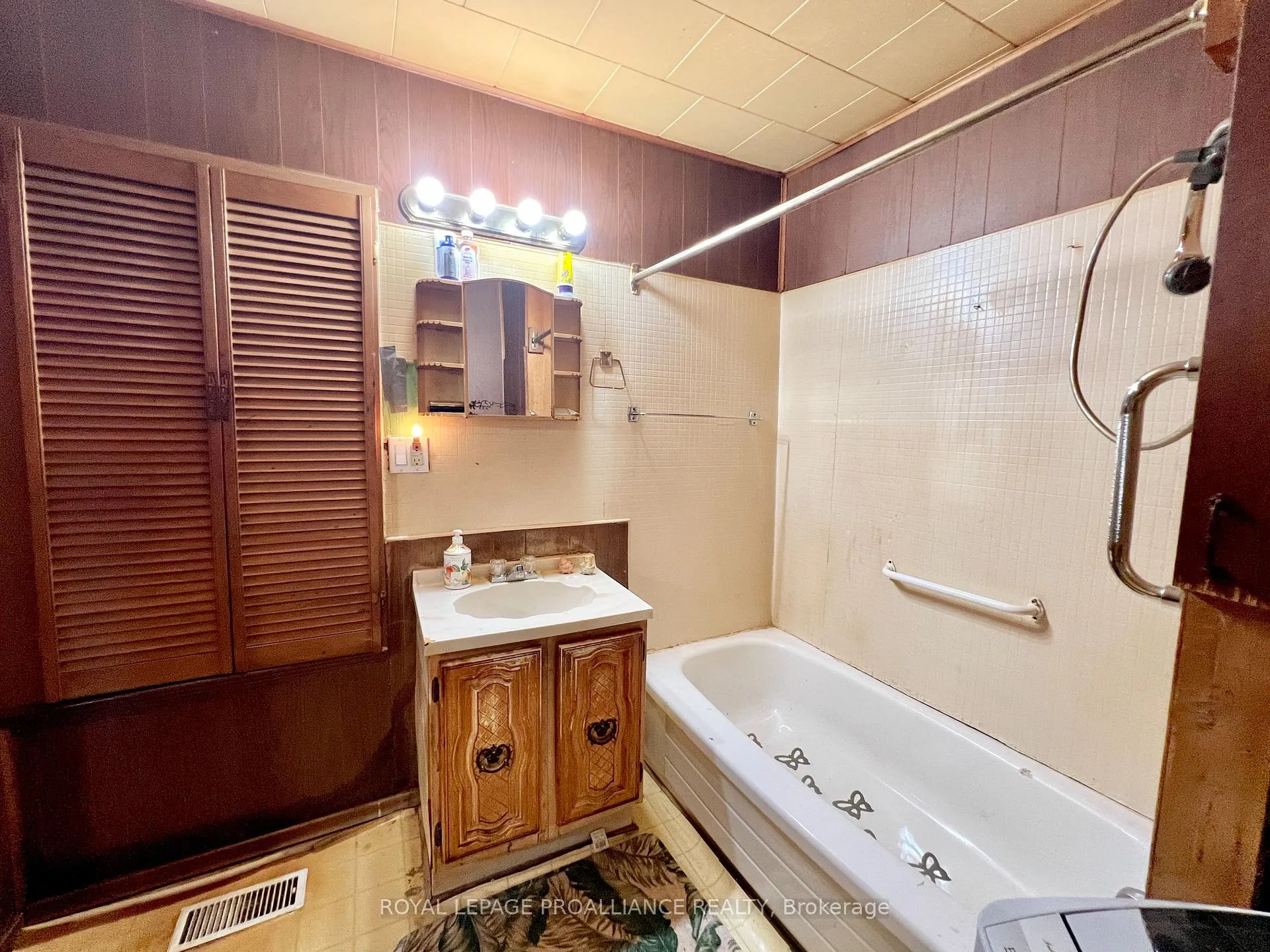 Photo 18 of 1614 Sulphide Road, Tweed, Hungerford (Twp) — HOMEH