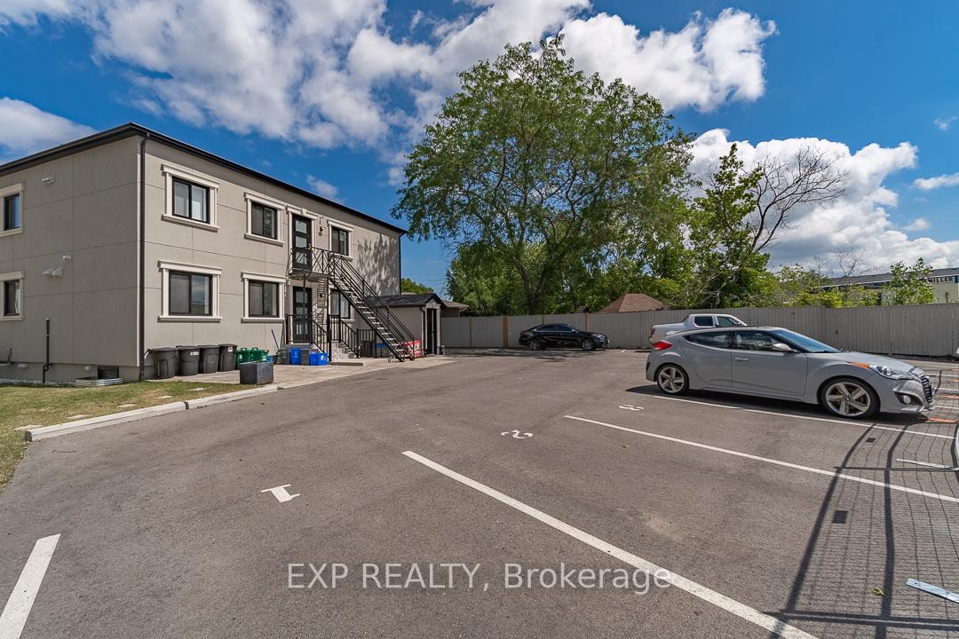 Photo 19 of Unit B2, 23 Clayburn Avenue, St. Catharines, Oakdale — HOMEH