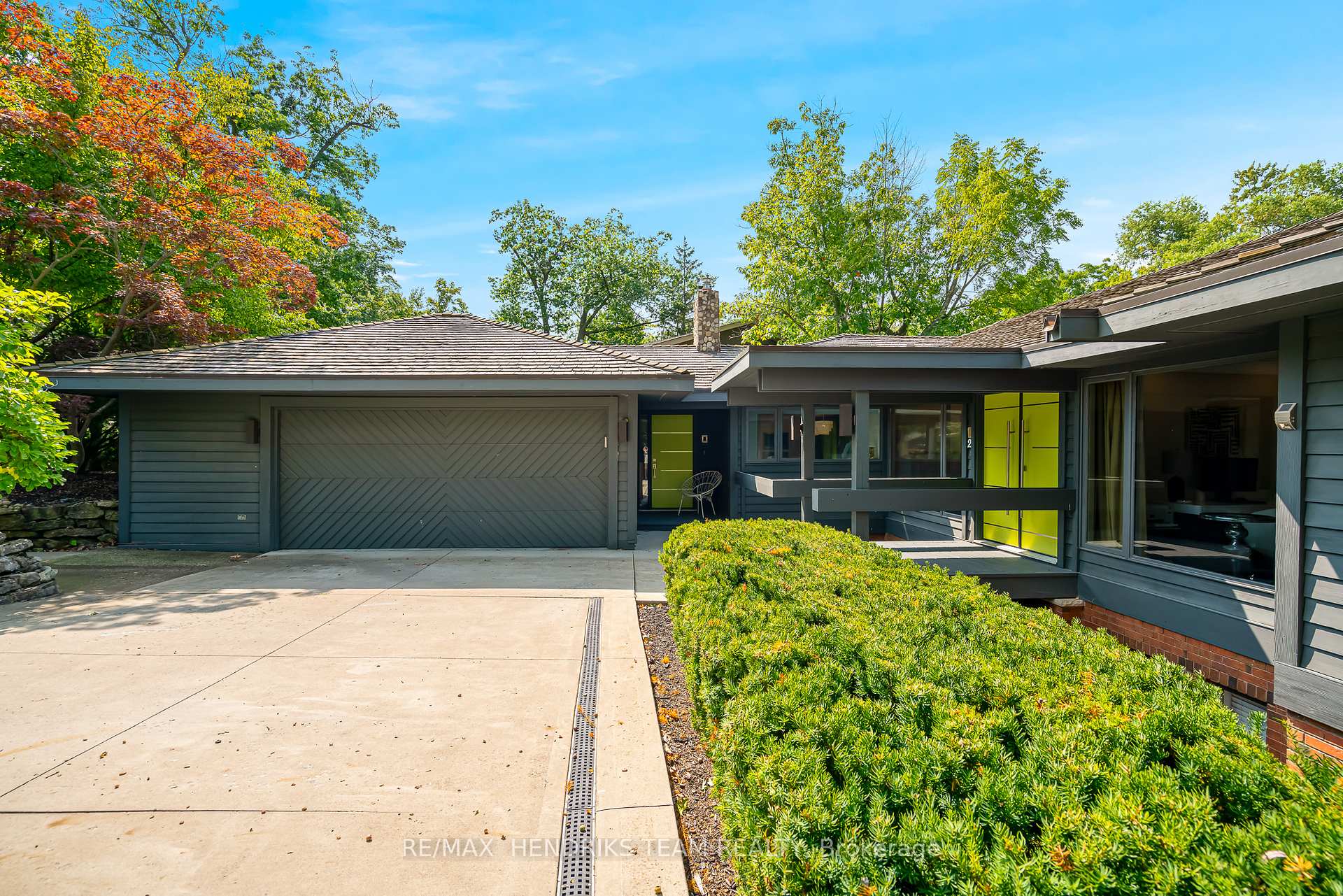 Photo 2 of 2 Briarfield Crescent, St. Catharines, Glendale/Glenridge — HOMEH