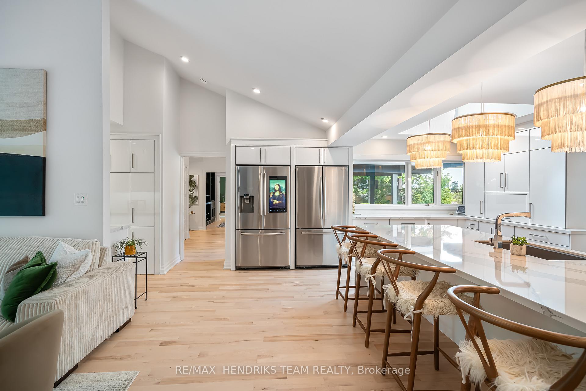 Photo 7 of 2 Briarfield Crescent, St. Catharines, Glendale/Glenridge — HOMEH