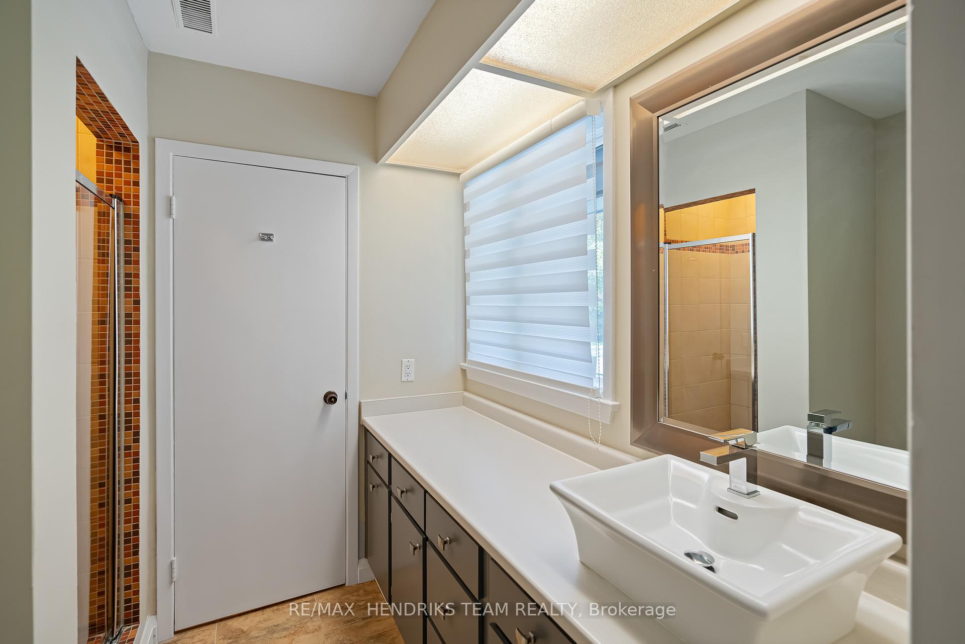 Photo 33 of 2 Briarfield Crescent, St. Catharines, Glendale/Glenridge — HOMEH