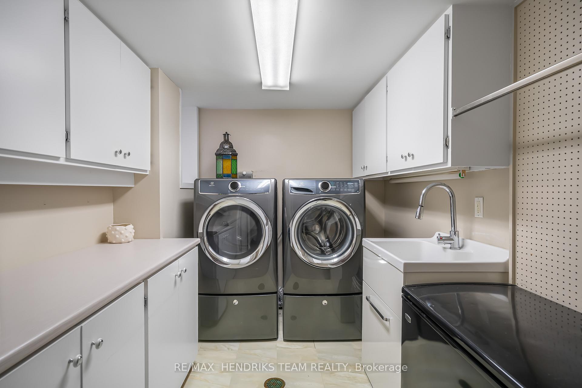 Photo 34 of 2 Briarfield Crescent, St. Catharines, Glendale/Glenridge — HOMEH