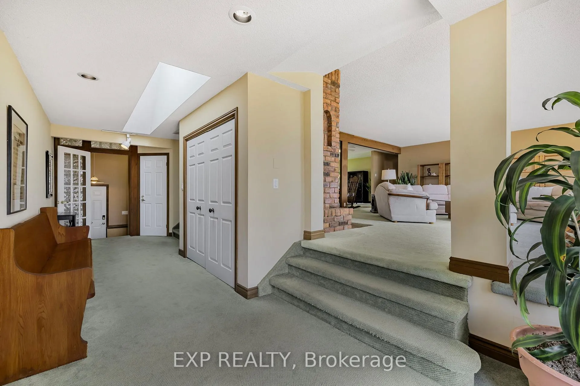 Photo 6 of 359 Aldred Drive, Scugog, Port Perry — HOMEH