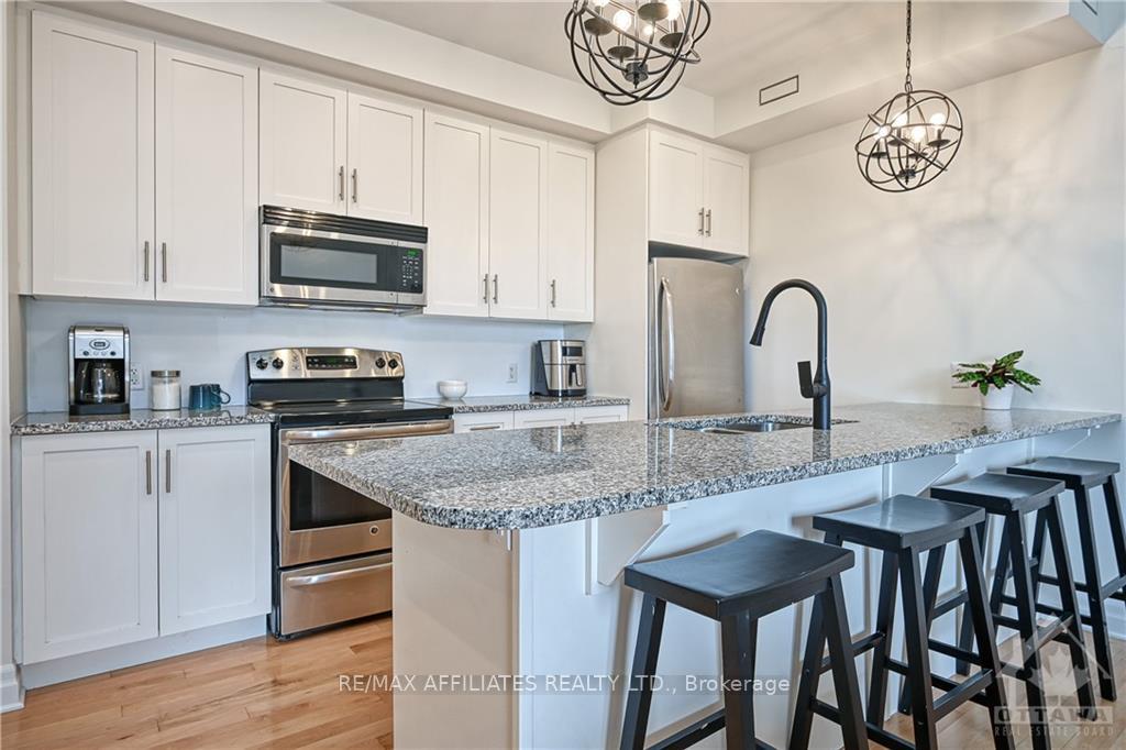 Photo 9 of 28 Meach, Ottawa, Stittsville (South) — HOMEH