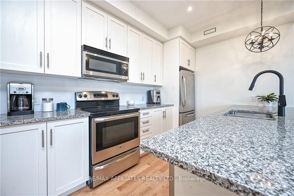 Photo 11 of 28 Meach, Ottawa, Stittsville (South) — HOMEH