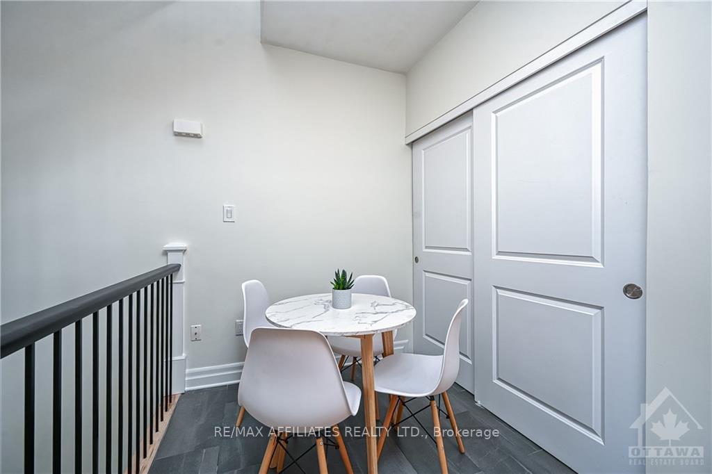 Photo 16 of 28 Meach, Ottawa, Stittsville (South) — HOMEH