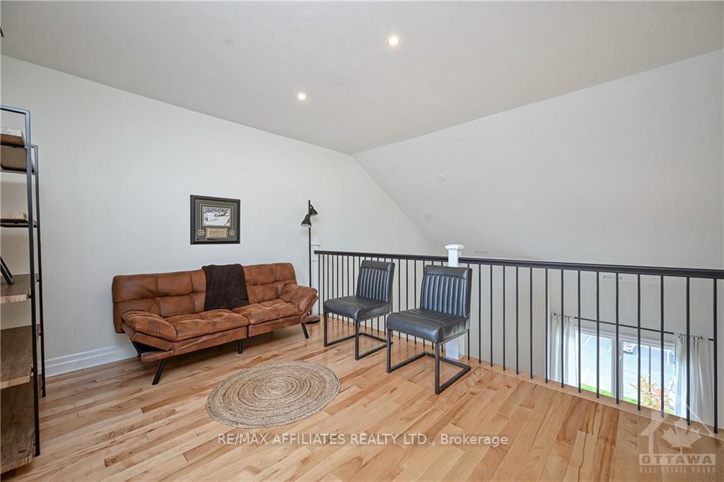Photo 23 of 28 Meach, Ottawa, Stittsville (South) — HOMEH