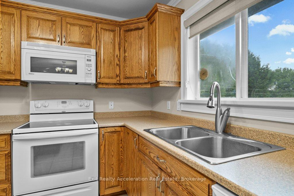 Photo 7 of 21 Centre Street, Stone Mills — HOMEH