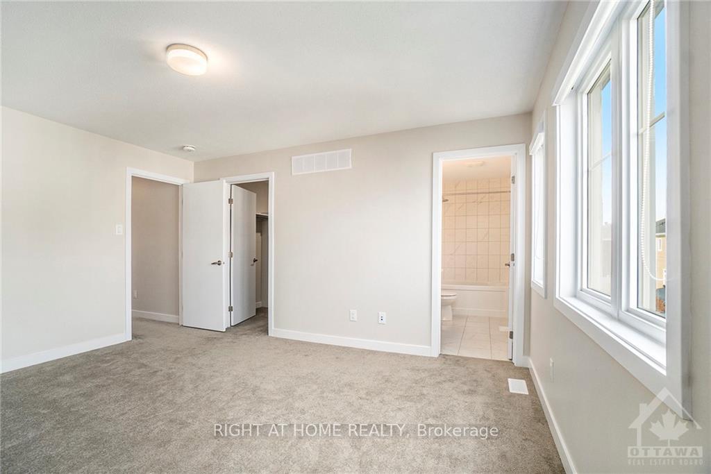 Photo 18 of 128 Hackamore Crescent, Ottawa, Goulbourn Twp From Franktown Rd/South To Rideau — HOMEH