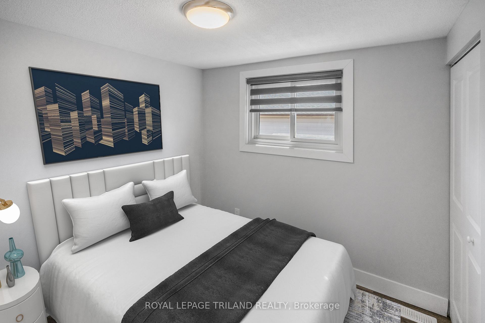 Photo 10 of 65 Manor Road, St. Thomas — HOMEH