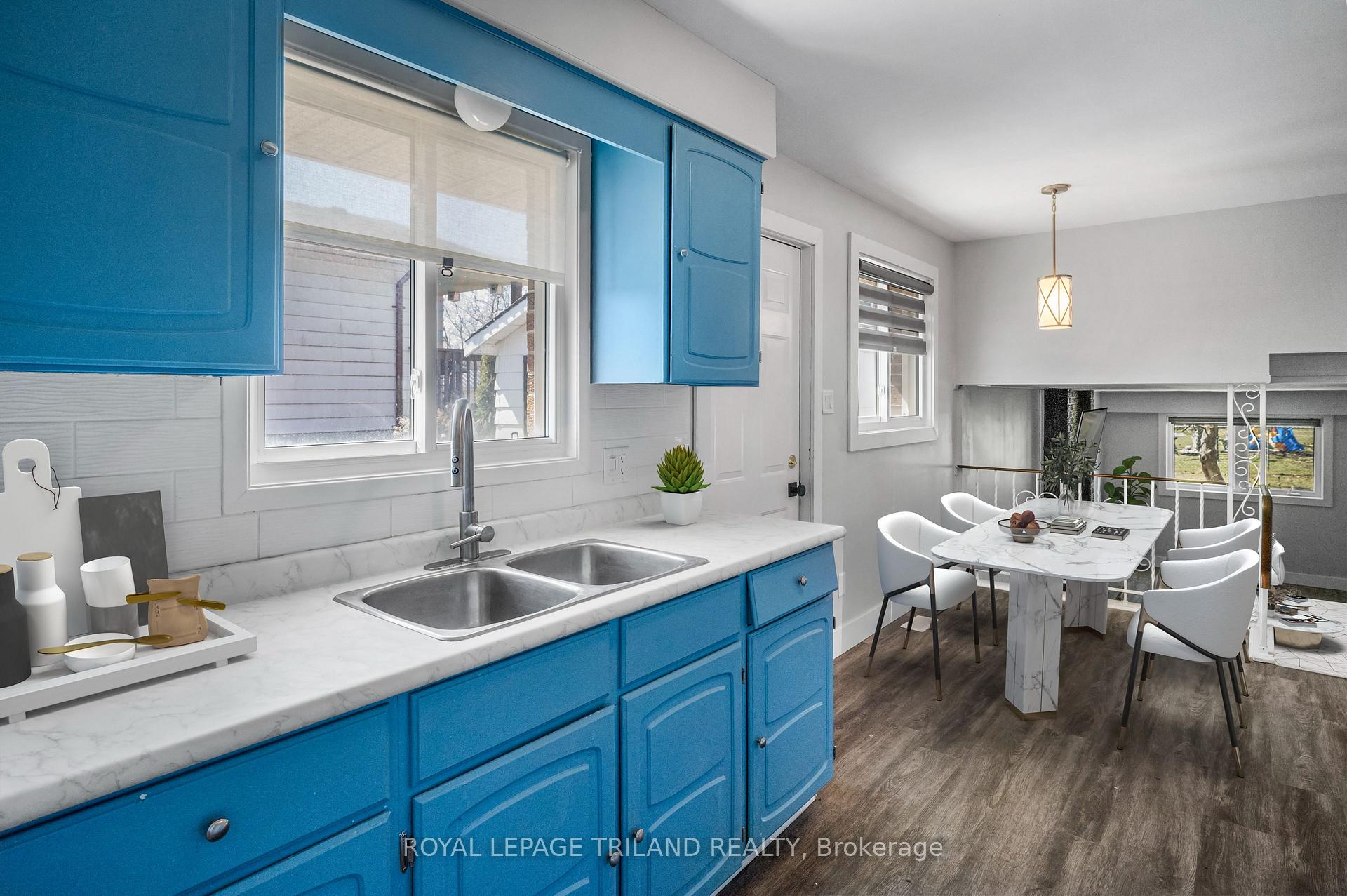 Photo 11 of 65 Manor Road, St. Thomas — HOMEH