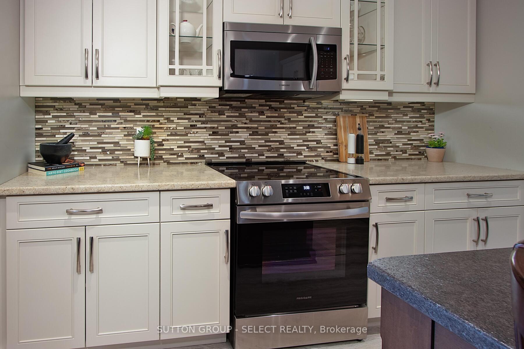 Photo 10 of 70 Shaw Valley Drive, St. Thomas — HOMEH