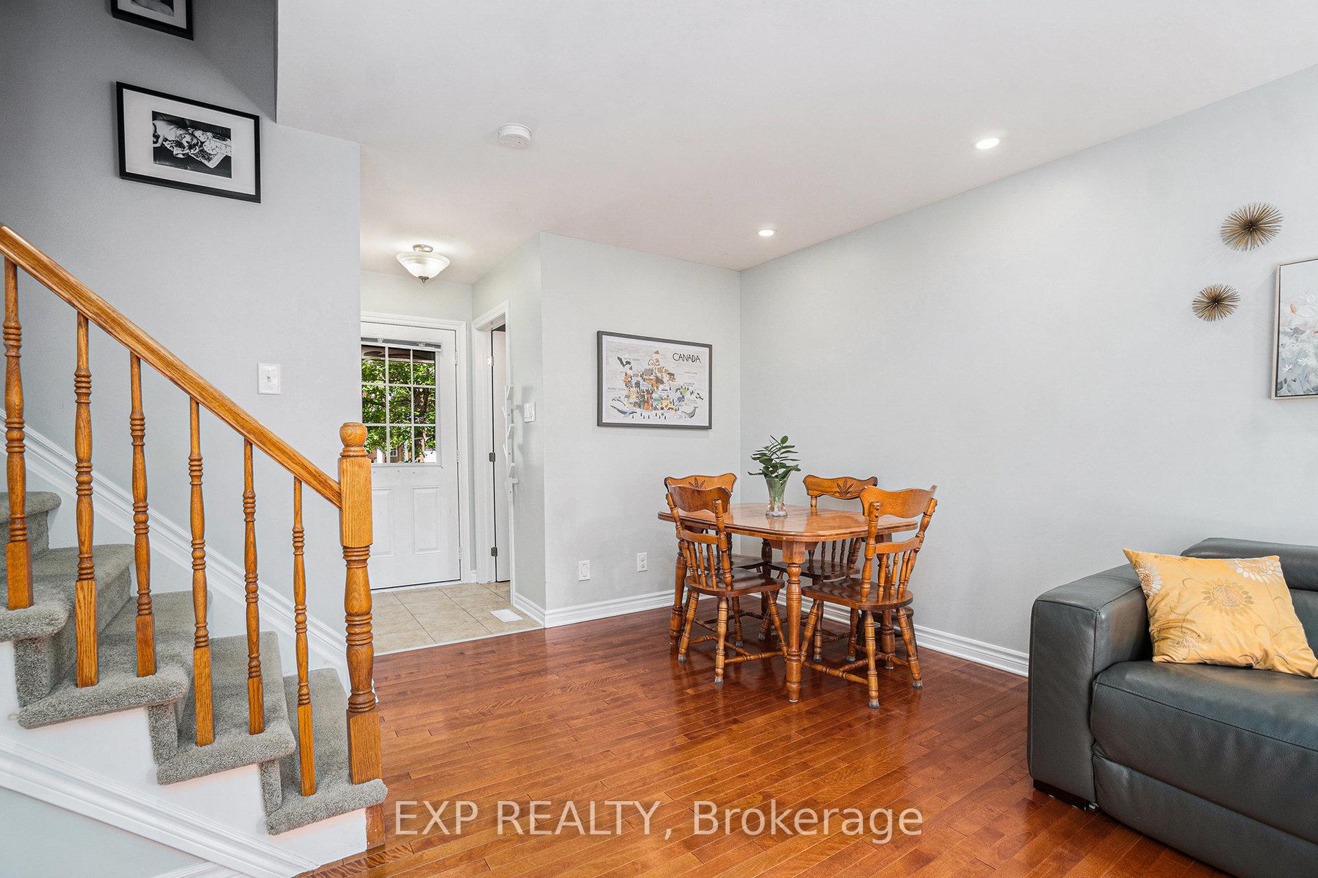 Photo 2 of 502 Rosehill Avenue, Ottawa, Stittsville (North) — HOMEH
