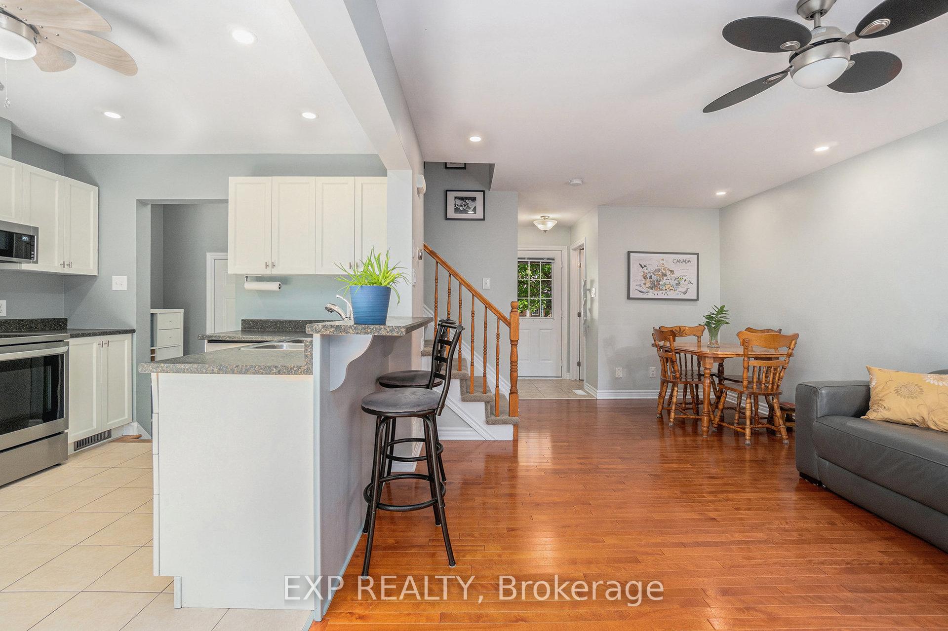 Photo 4 of 502 Rosehill Avenue, Ottawa, Stittsville (North) — HOMEH
