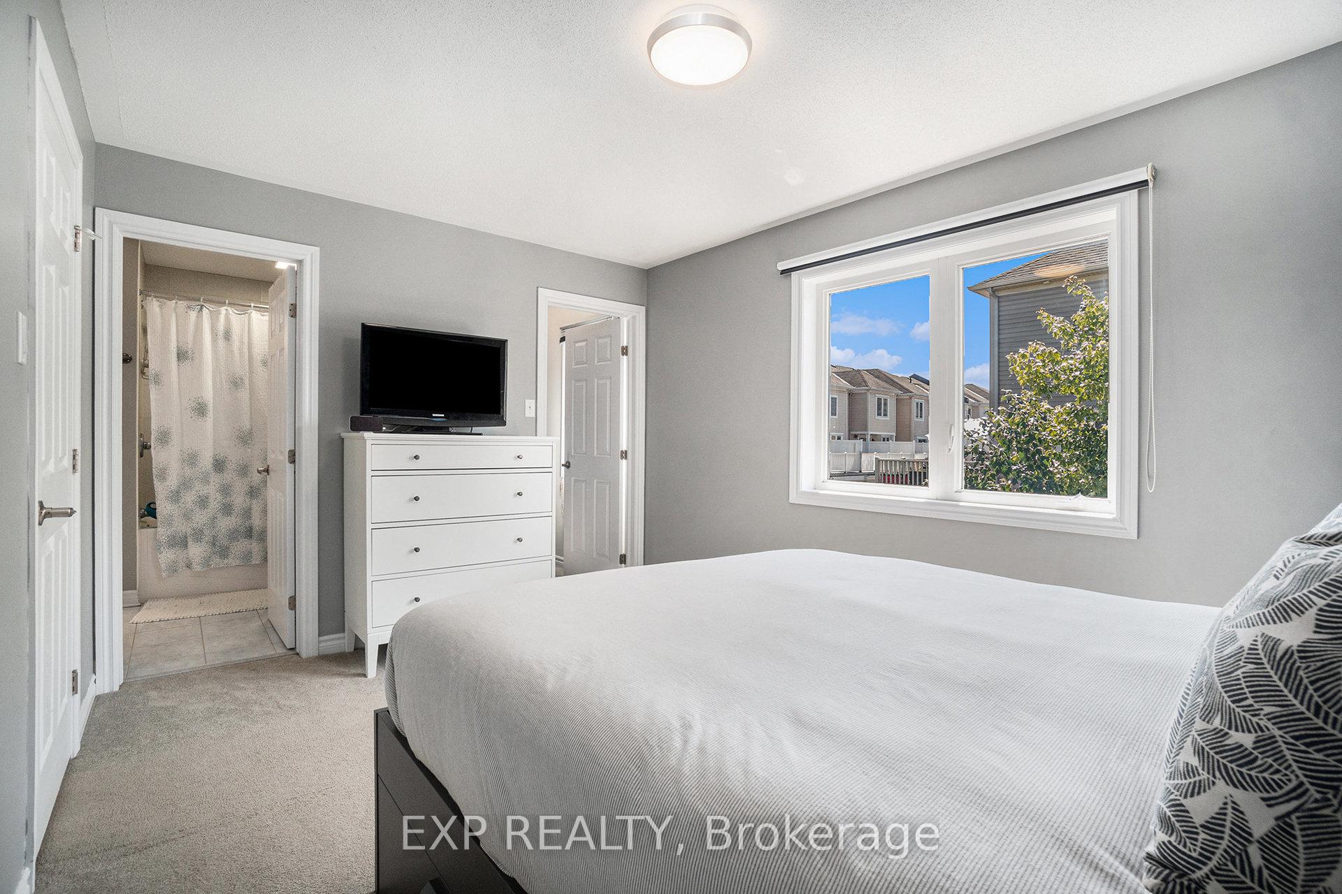 Photo 13 of 502 Rosehill Avenue, Ottawa, Stittsville (North) — HOMEH