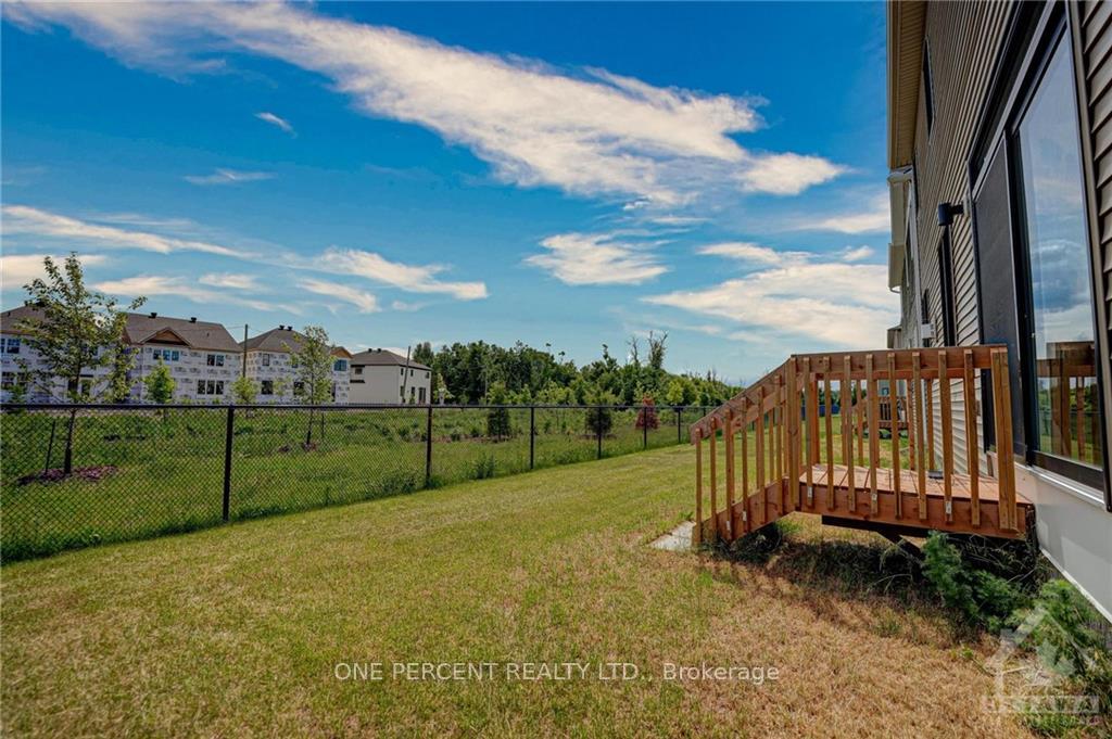 Photo 16 of 182 Yearling Circle, Ottawa, Goulbourn Twp From Franktown Rd/South To Rideau — HOMEH