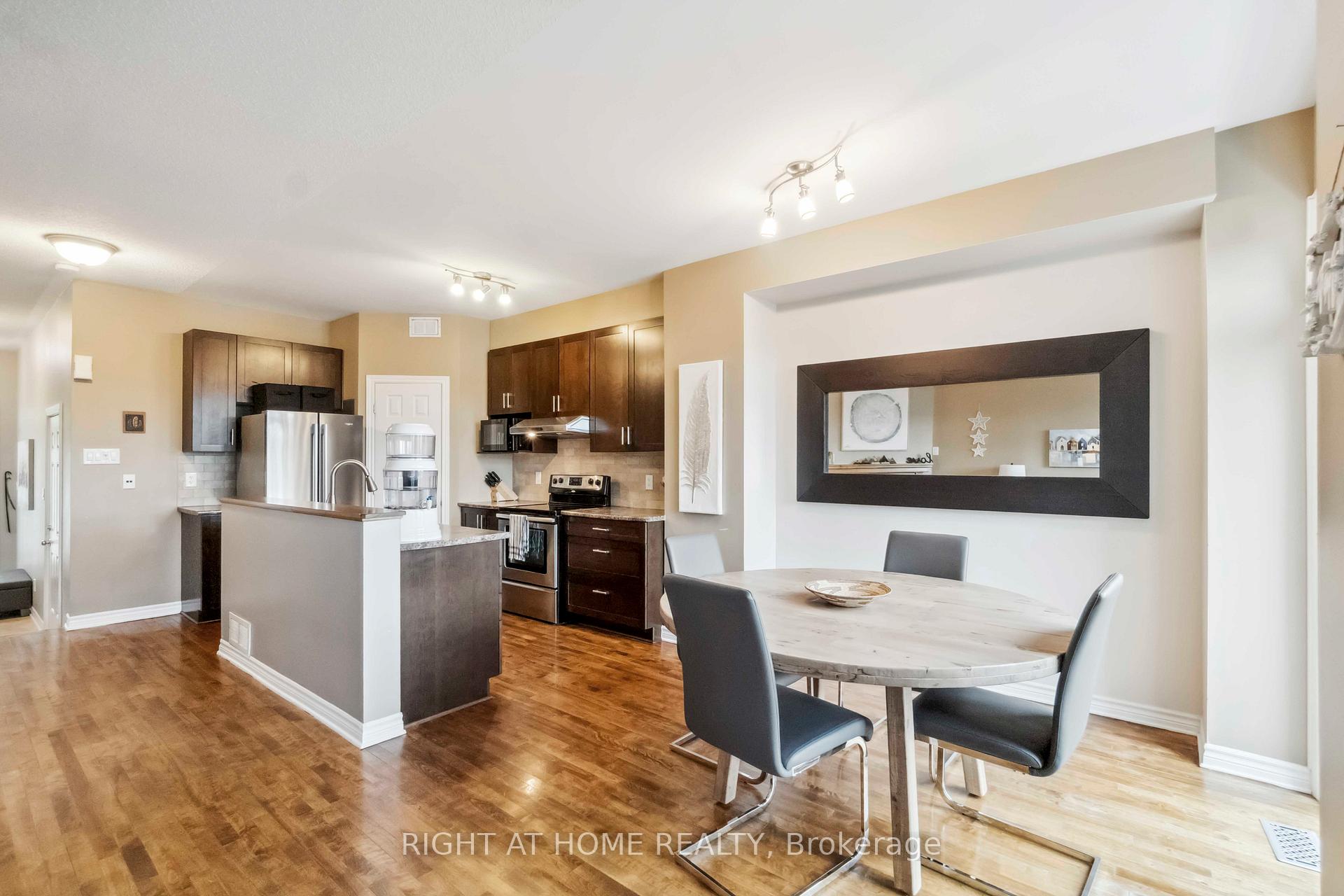 Photo 6 of 163 Mojave Crescent, Ottawa, Stittsville (North) — HOMEH