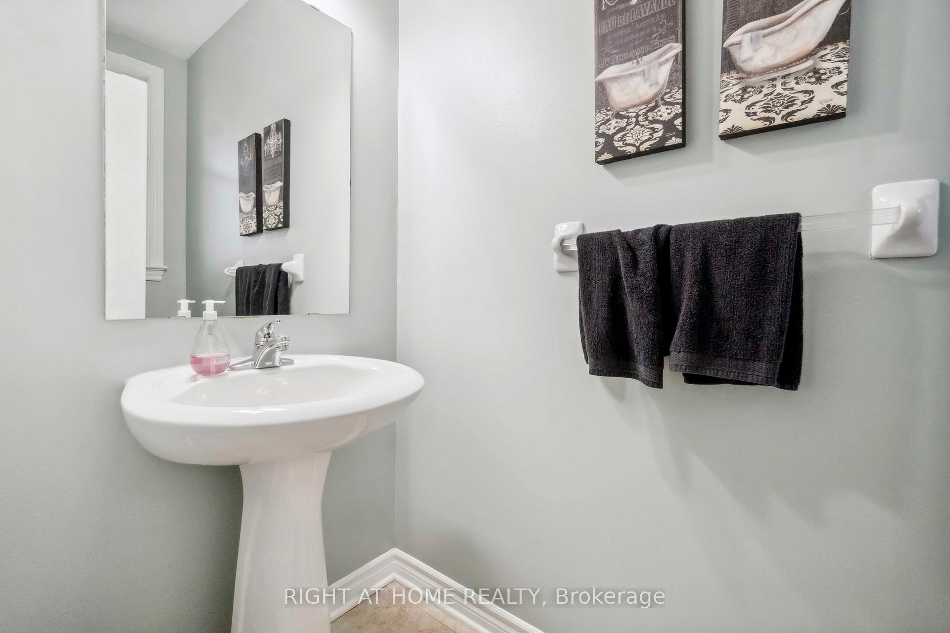 Photo 12 of 163 Mojave Crescent, Ottawa, Stittsville (North) — HOMEH