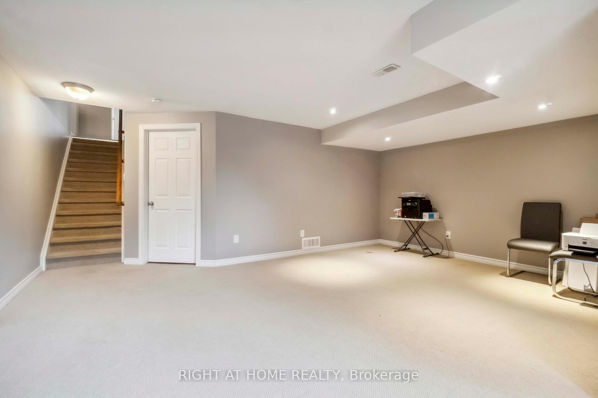 Photo 25 of 163 Mojave Crescent, Ottawa, Stittsville (North) — HOMEH