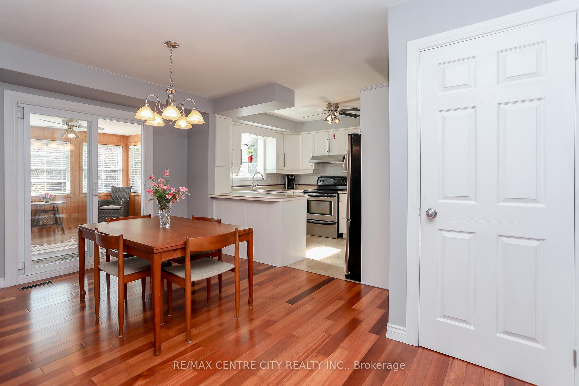Photo 15 of 90 Lawrence Avenue W, St. Thomas — HOMEH