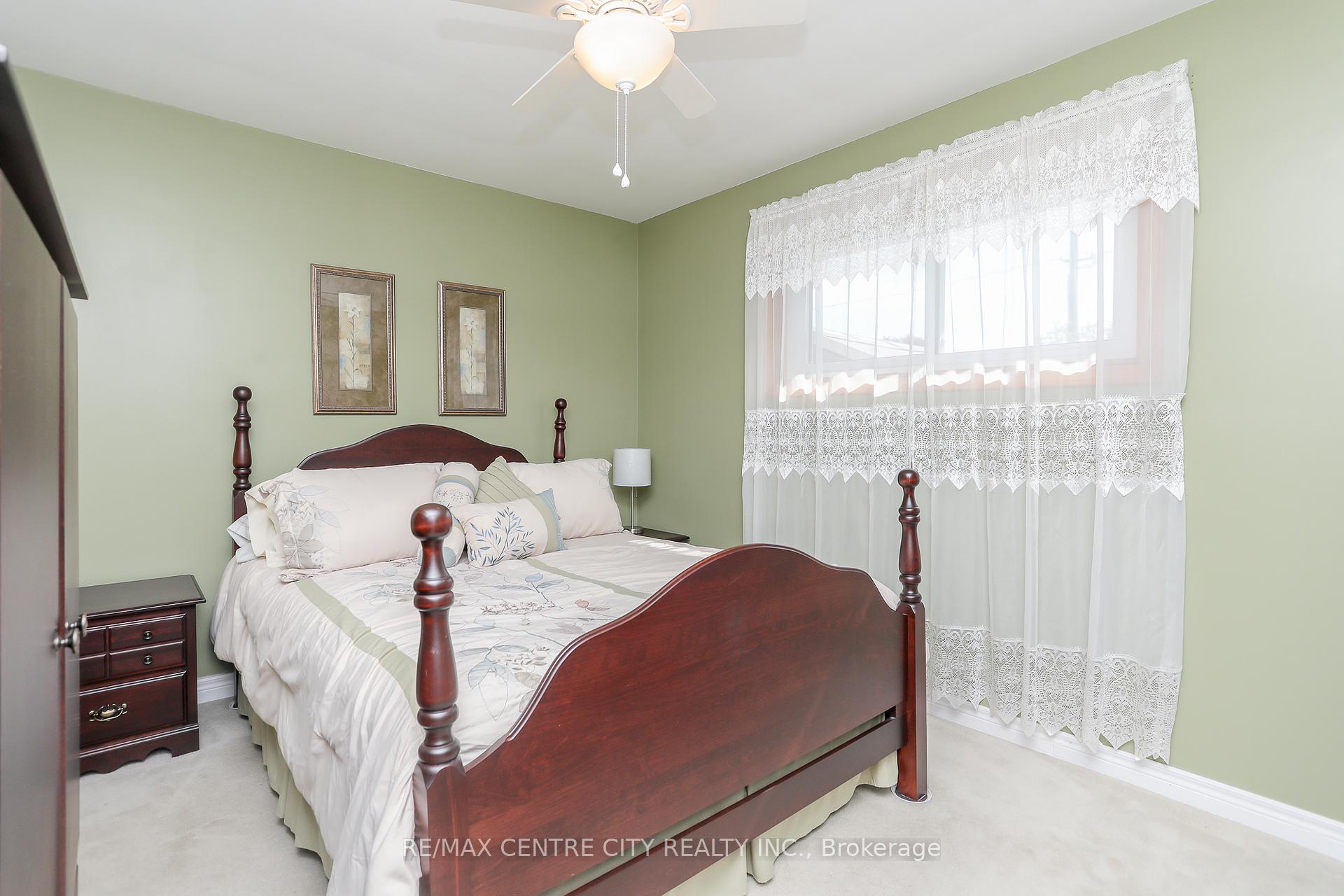 Photo 21 of 90 Lawrence Avenue W, St. Thomas — HOMEH