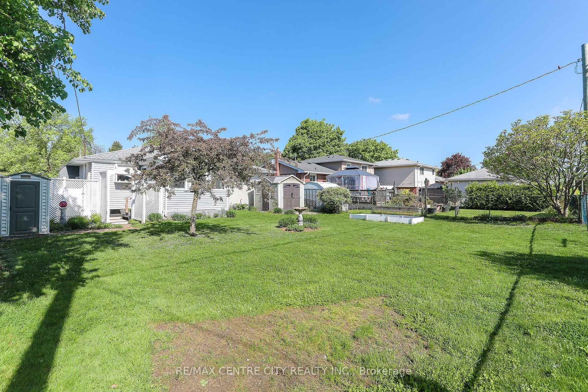 Photo 43 of 90 Lawrence Avenue W, St. Thomas — HOMEH