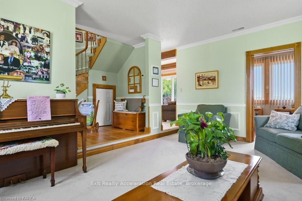 Photo 3 of 923 County Road 1 E, Stone Mills — HOMEH