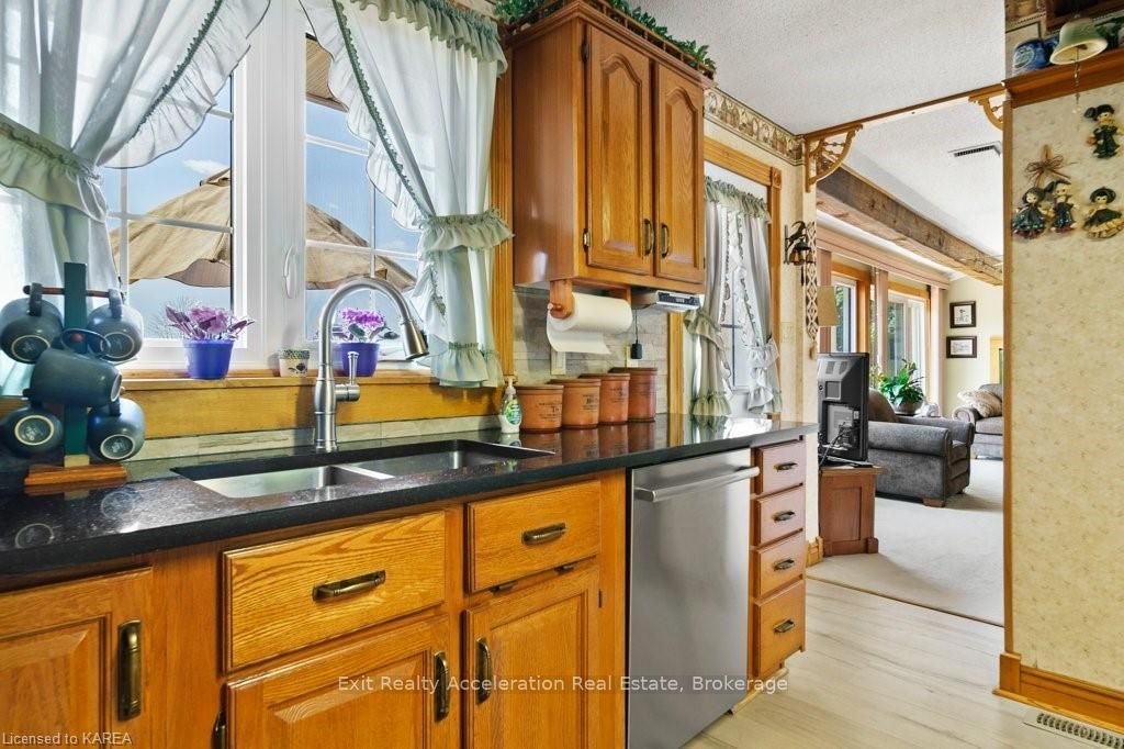 Photo 15 of 923 County Road 1 E, Stone Mills — HOMEH