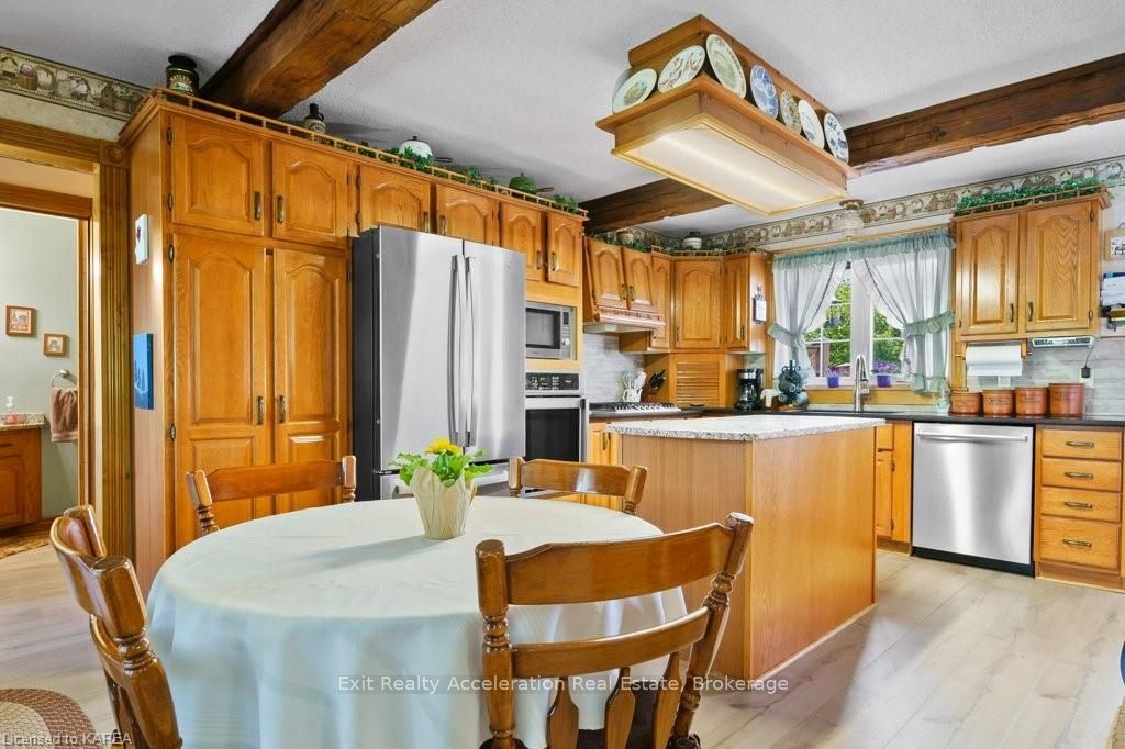 Photo 11 of 923 County Road 1 E, Stone Mills — HOMEH