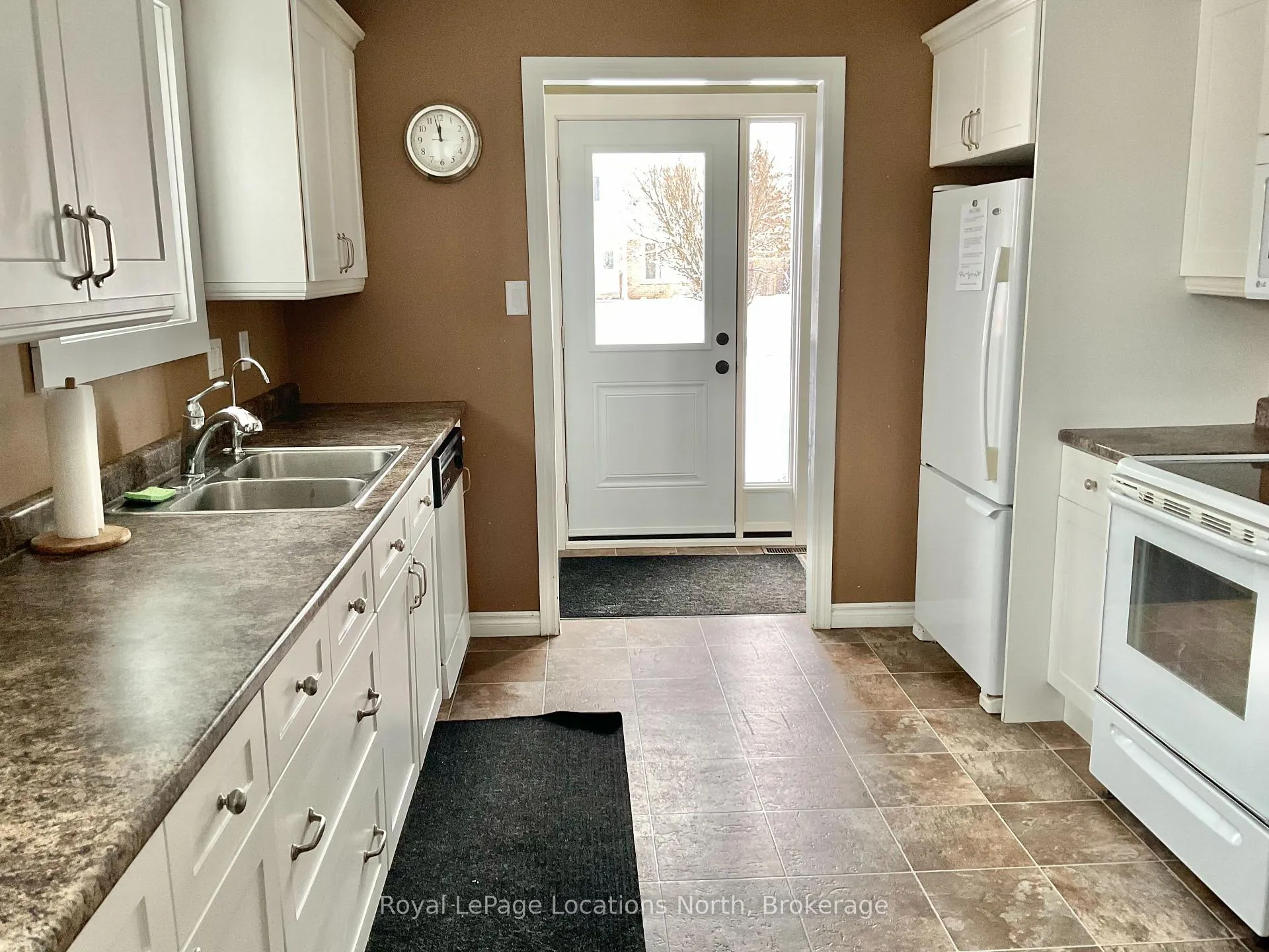 Photo 6 of 248 Eric Street, Clearview, Stayner — HOMEH