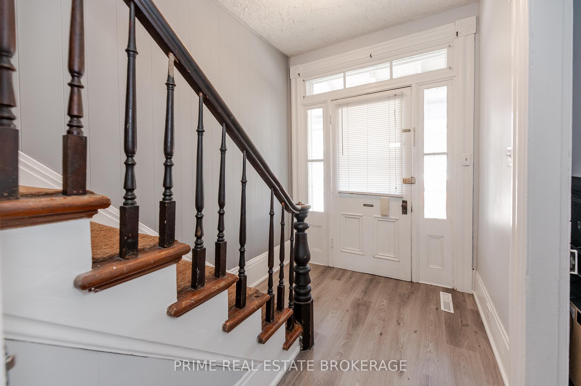 Photo 7 of 21 Yarwood Street, St. Thomas — HOMEH