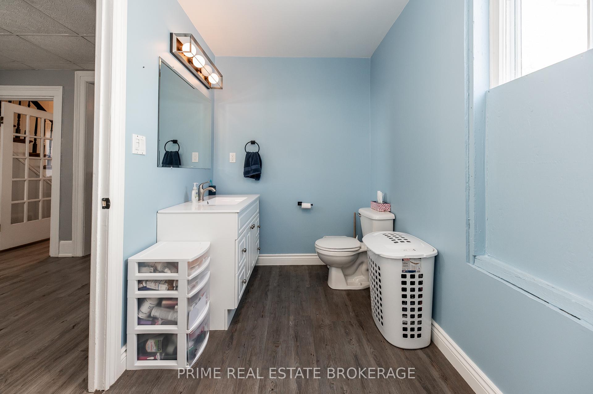 Photo 15 of 21 Yarwood Street, St. Thomas — HOMEH