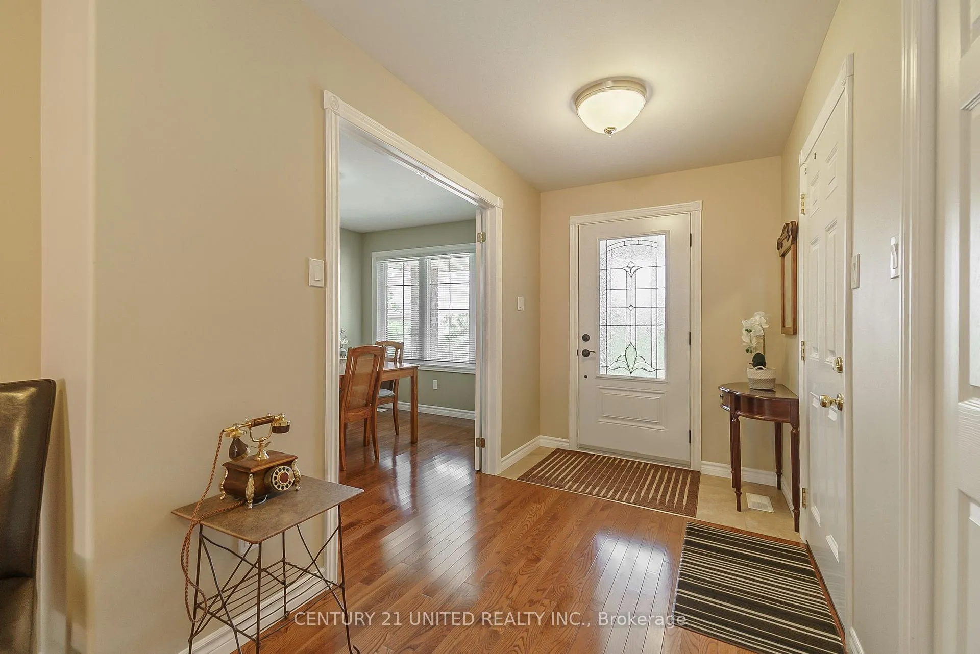 Photo 5 of 441 Bianco Crescent, Peterborough, Monaghan Ward 2 — HOMEH