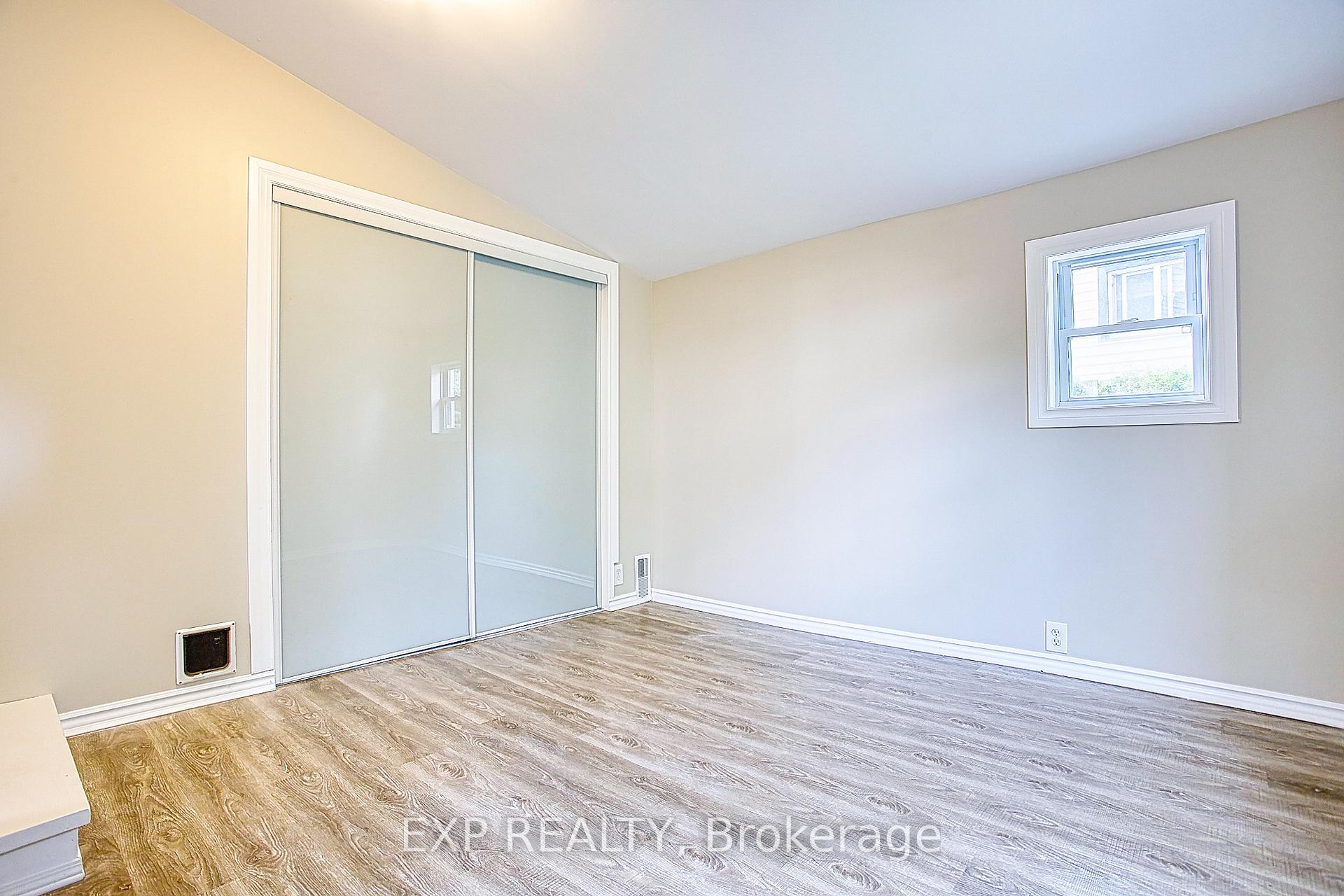 Photo 5 of 96 York Street, St. Catharines, Downtown — HOMEH