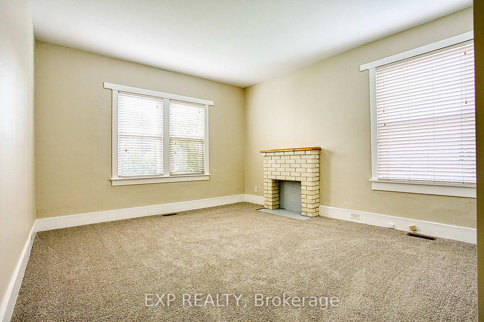 Photo 11 of 96 York Street, St. Catharines, Downtown — HOMEH