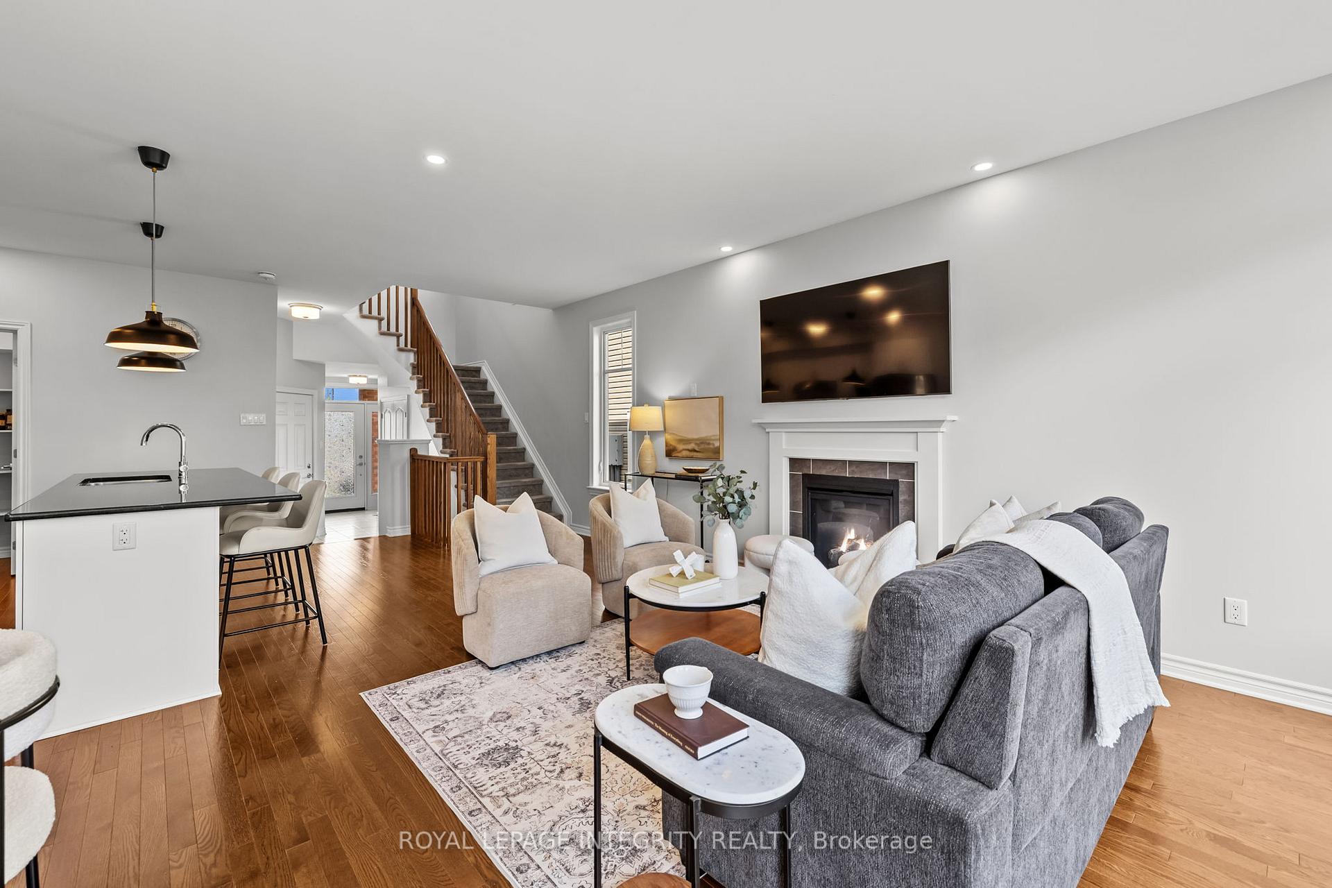 Photo 9 of 98 Jardiniere Street, Ottawa, Remainder of Stittsville & Area — HOMEH