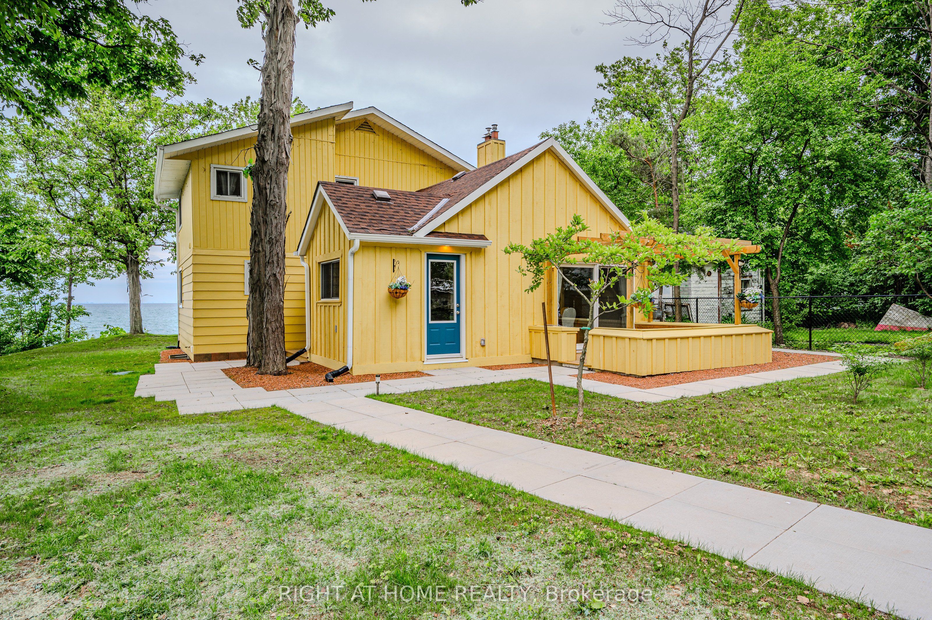 Photo 42 of 2 Campview Road, Hamilton, Winona Park — HOMEH