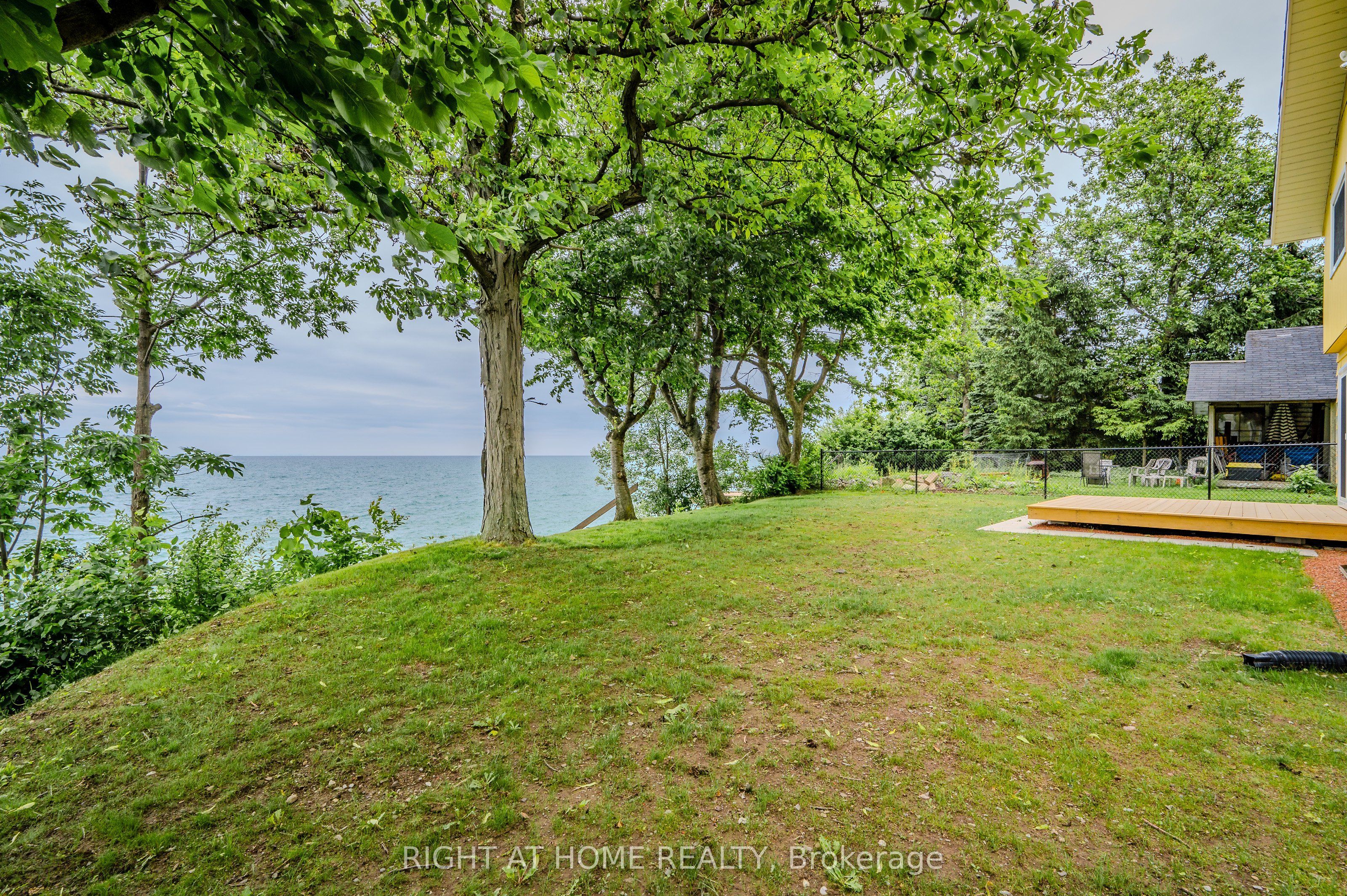 Photo 73 of 2 Campview Road, Hamilton, Winona Park — HOMEH