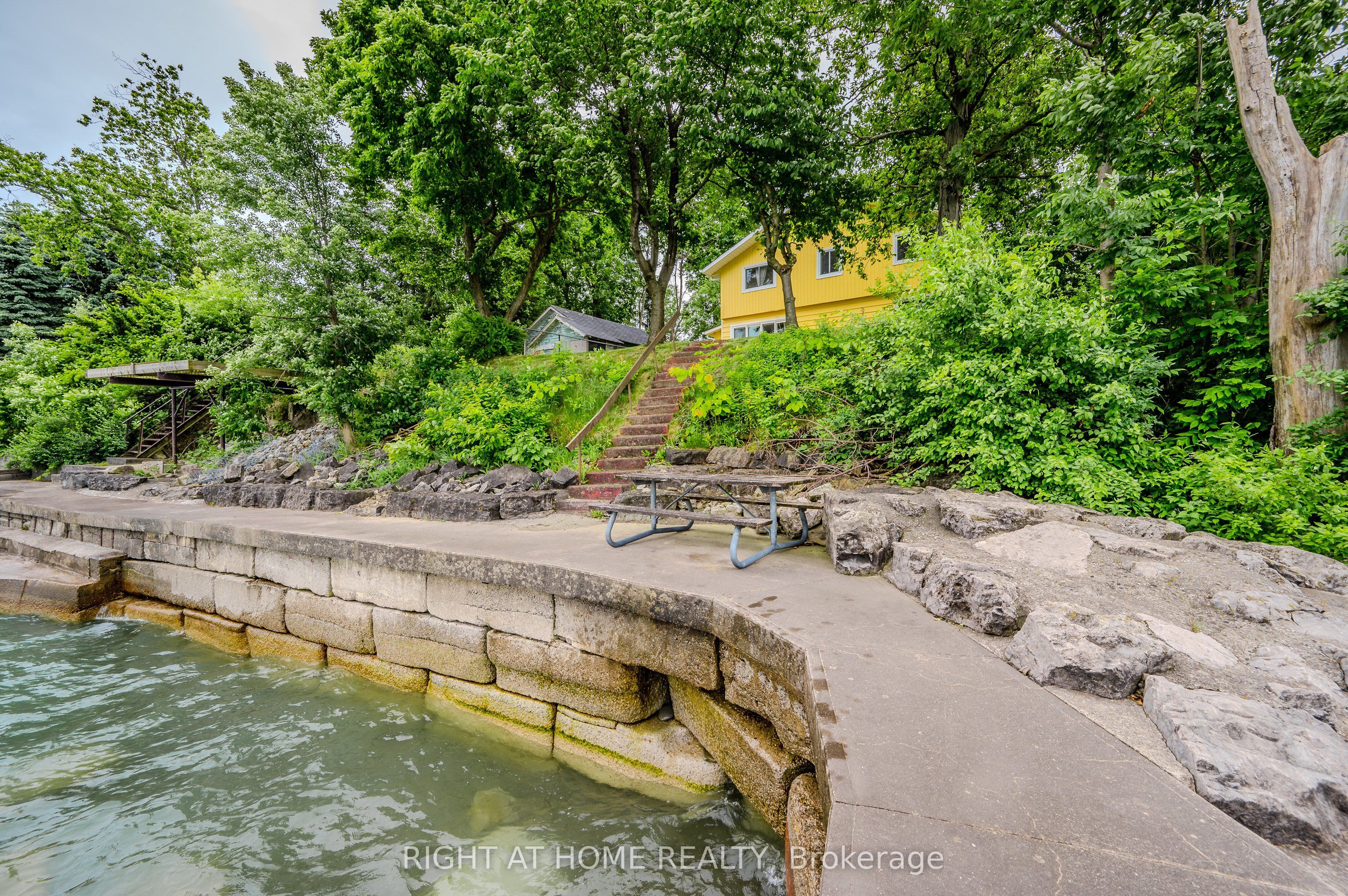 Photo 75 of 2 Campview Road, Hamilton, Winona Park — HOMEH