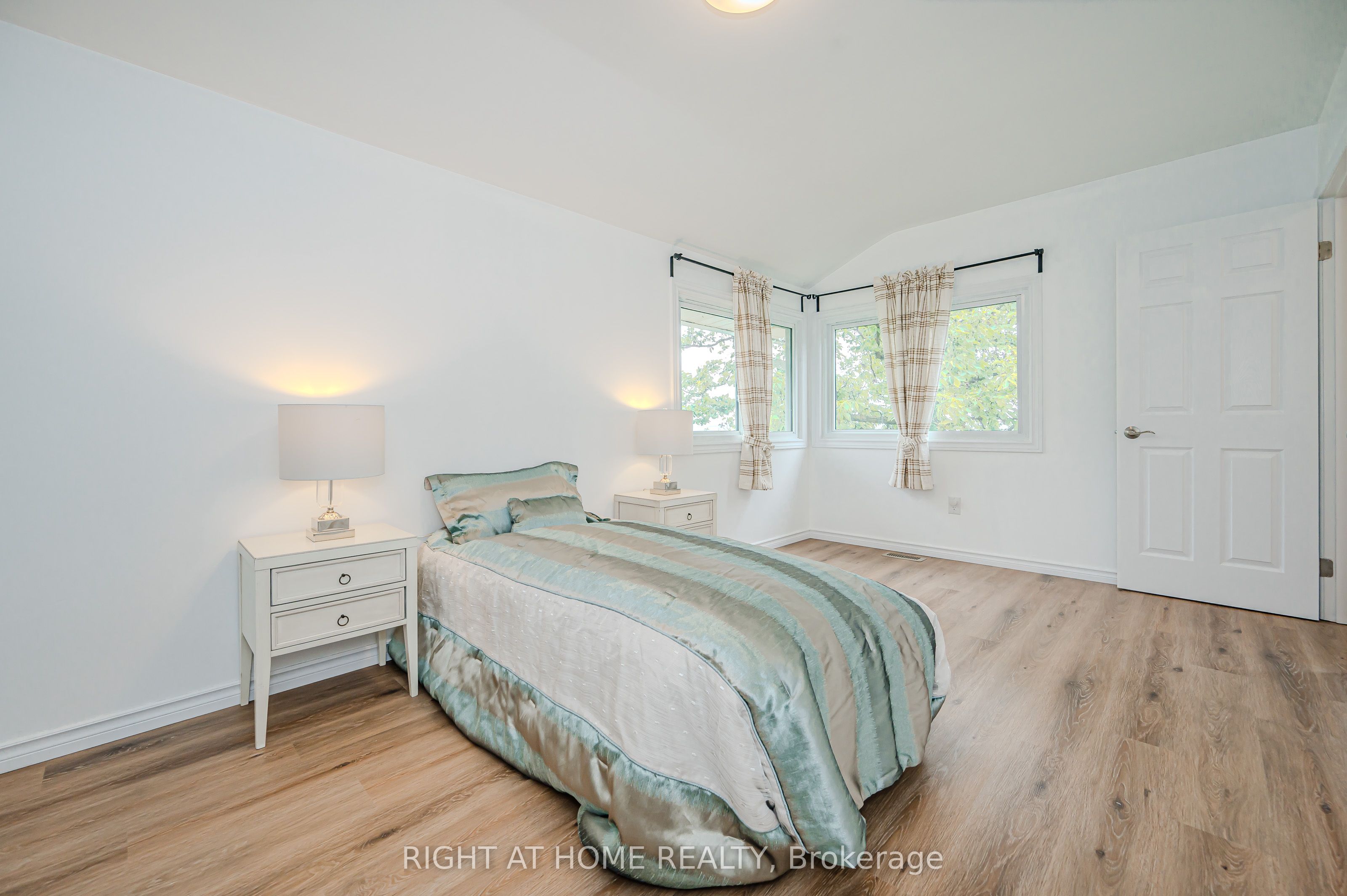 Photo 60 of 2 Campview Road, Hamilton, Winona Park — HOMEH