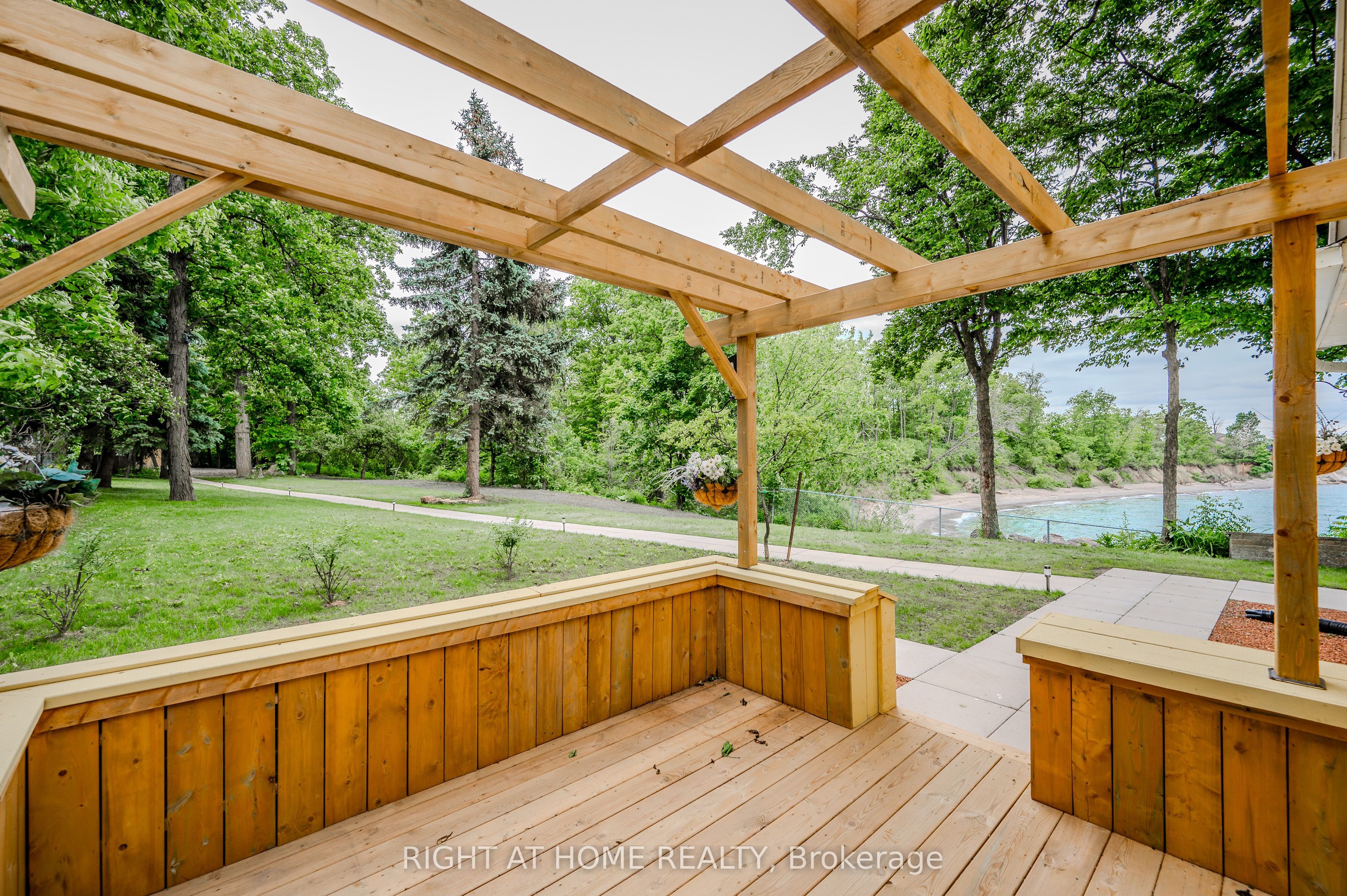 Photo 44 of 2 Campview Road, Hamilton, Winona Park — HOMEH
